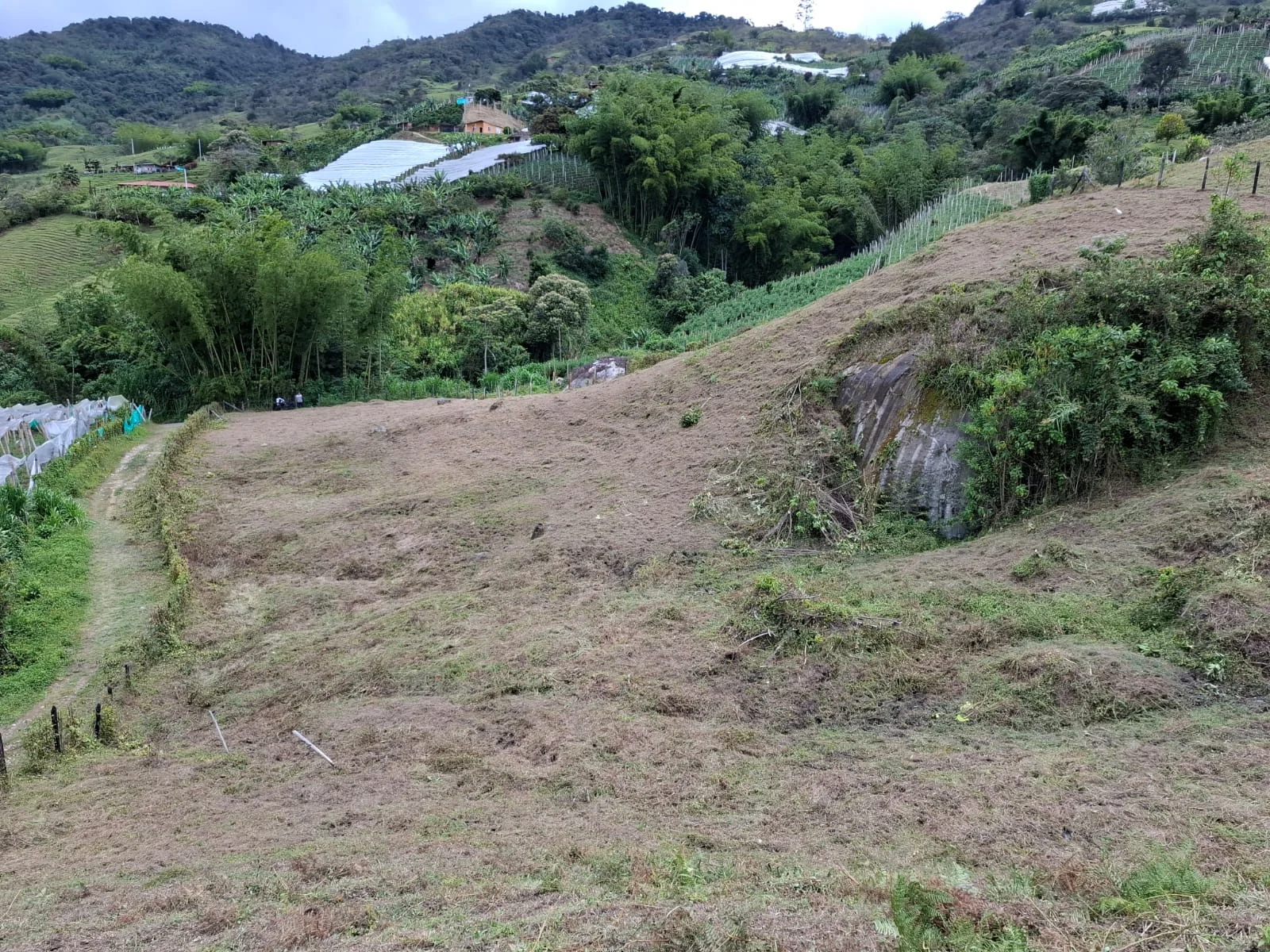 Fotografía real del lote en El Chilco, imagen 5